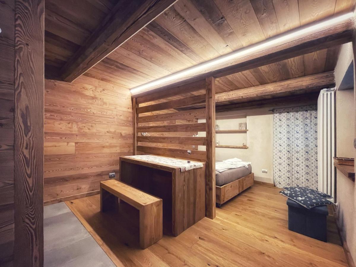 Amelu' Hotell Ostana Exteriör bild