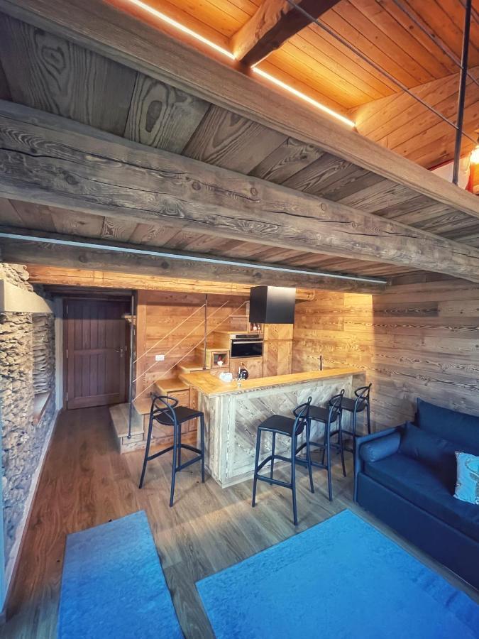 Amelu' Hotell Ostana Exteriör bild