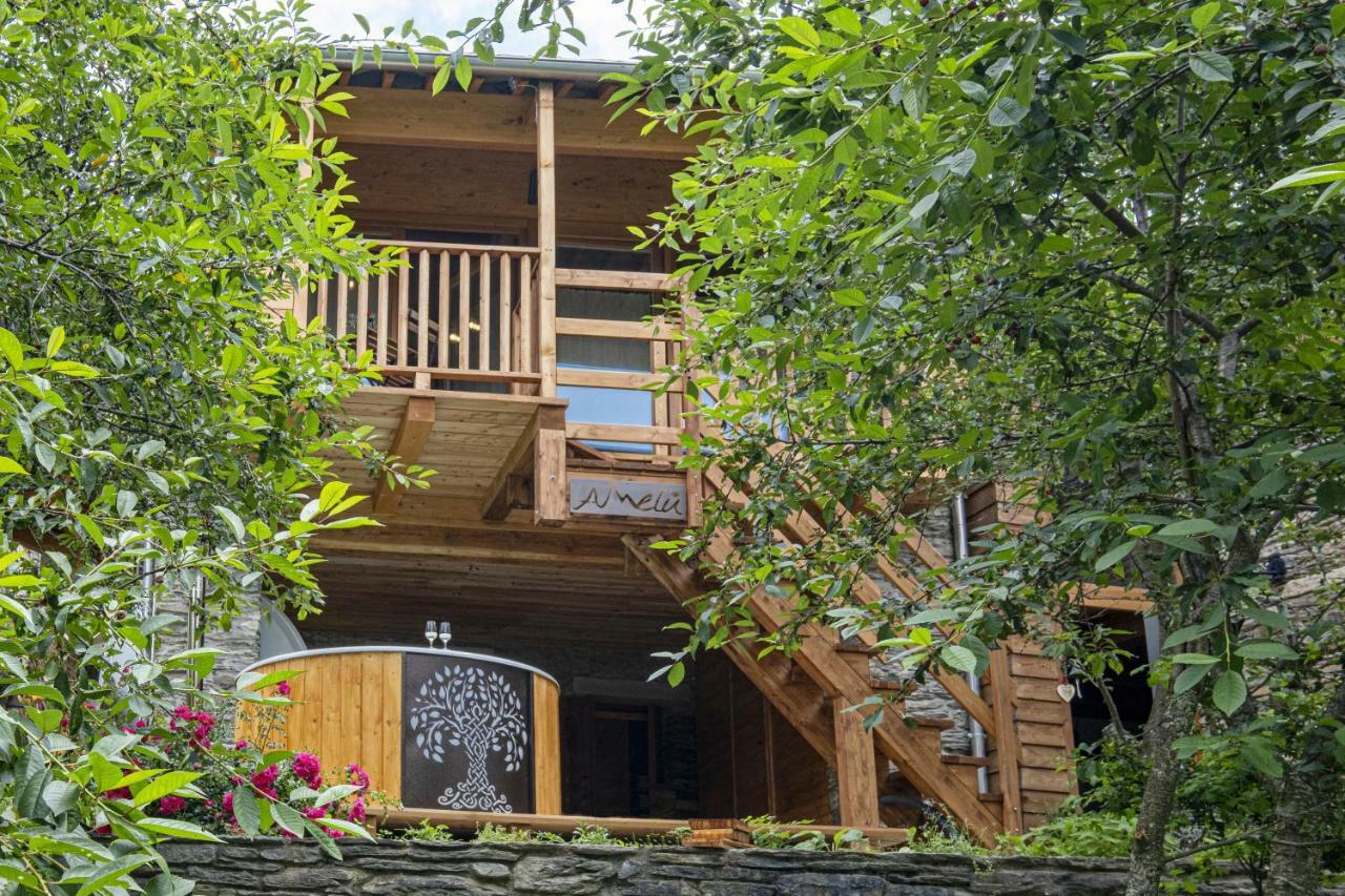 Amelu' Hotell Ostana Exteriör bild